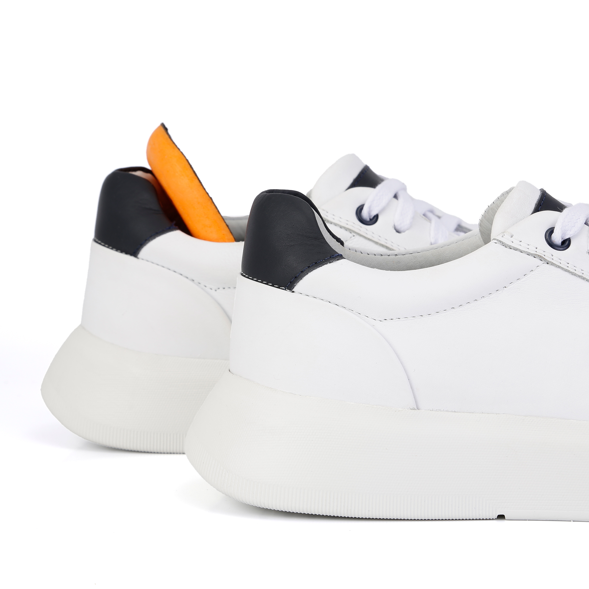 TÊNIS BRANCO / PETROLEO