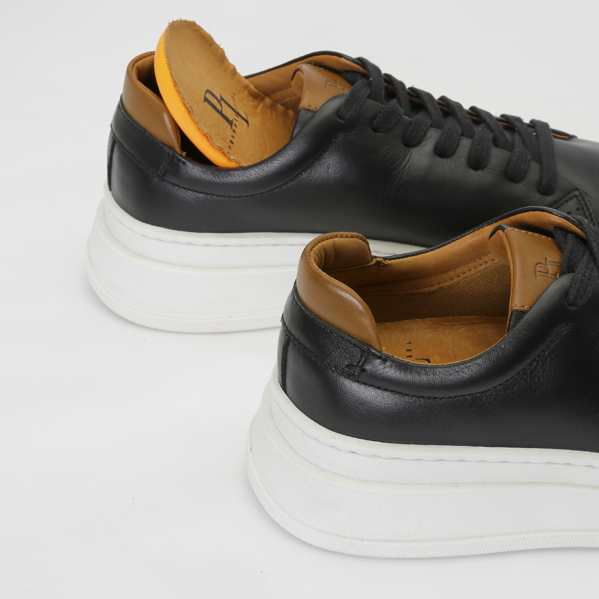 TÊNIS NEW SOFT PRETO / NATURALE WHISKY